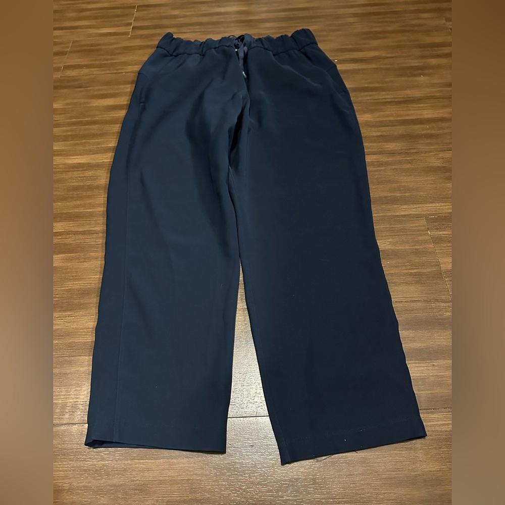 Lululemon On The Fly Pant *Woven 27" True Navy W5BPMS size 10 - Picture 5 of 9